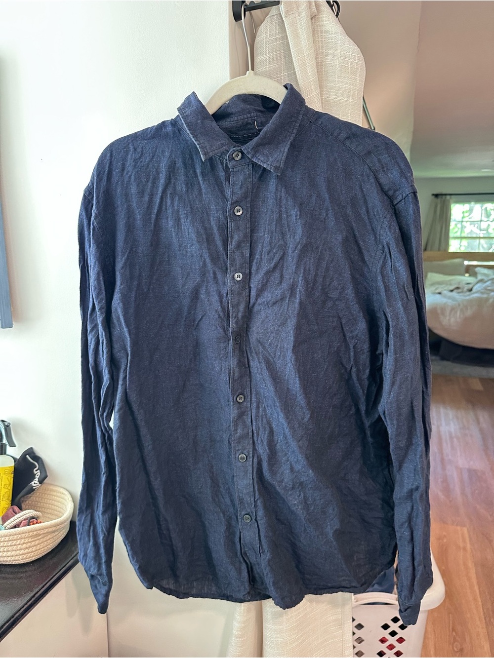 Men’s banana republic linen button down